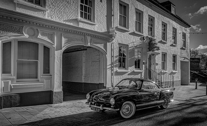 25-11-2025-ghia-bell-street-bw