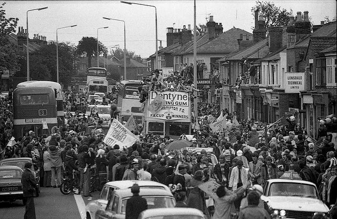 02-05-1976-saints-03