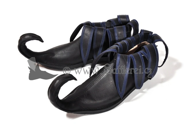 0_schnabelschuh-aus-dem-13-jahrhundert